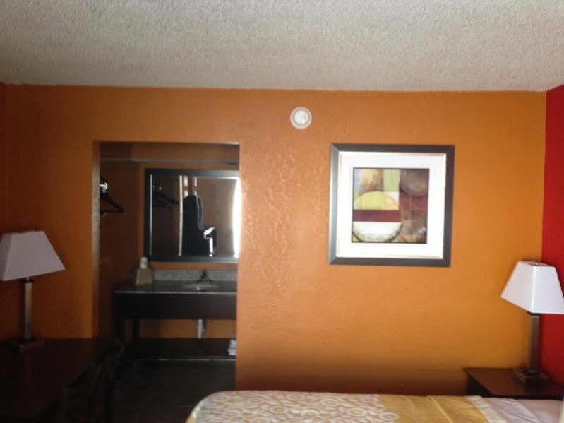 Days Inn By Wyndham Liberty/Ne Kansas City Zewnętrze zdjęcie